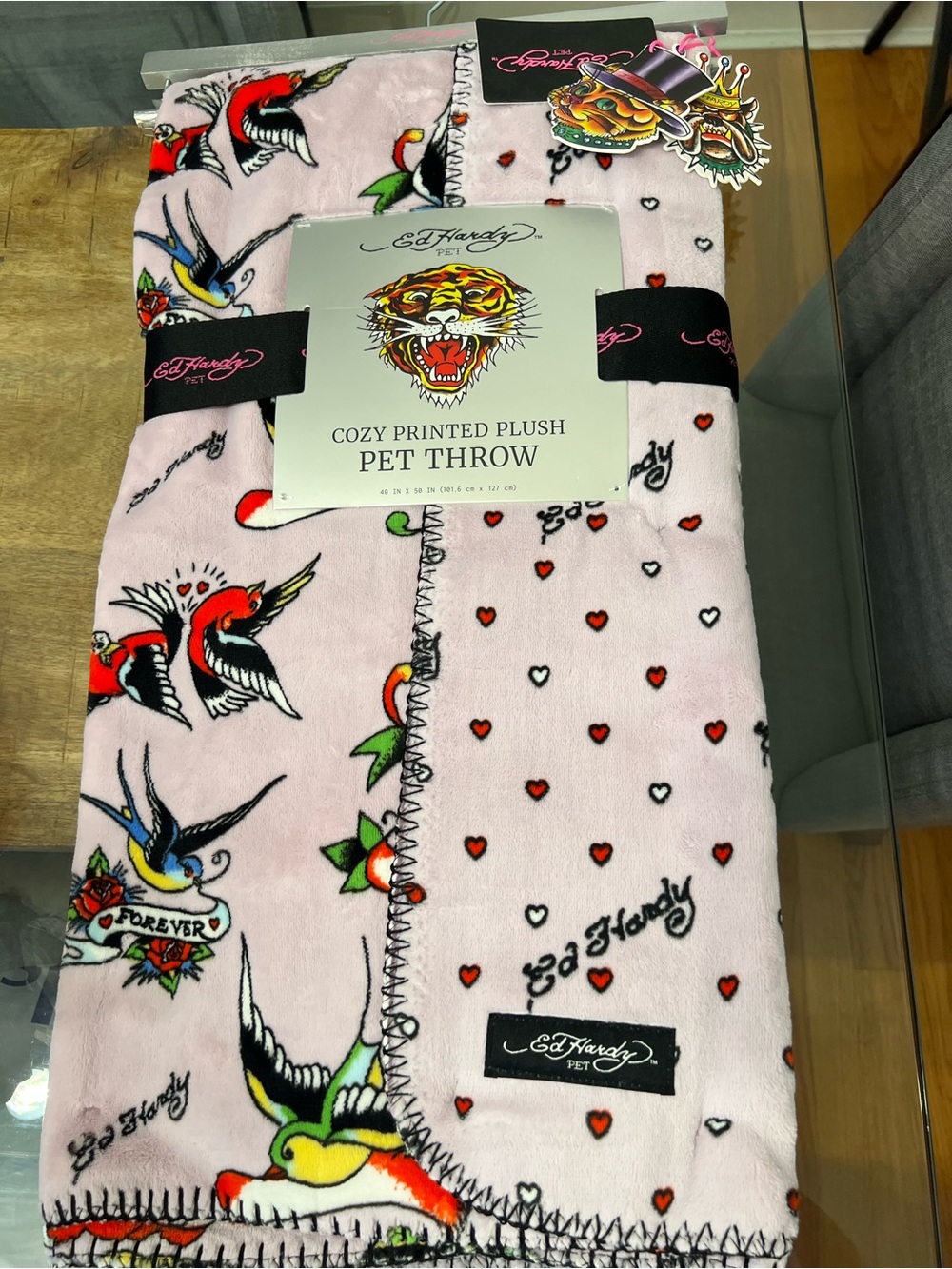 Ed Hardy Cozy Printed Plush Pet Throw - Hearts & Tattoo Birds
